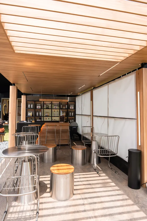 Salón Terraza Bar Kintsugi - Expodeco 2024 - Imagen 5